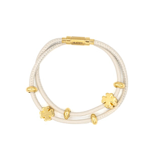 Lucky Weiß Lederarmband Goldcharms